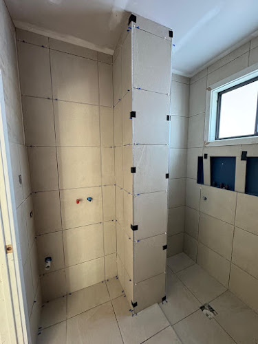 Chahal Tiling in Salisbury