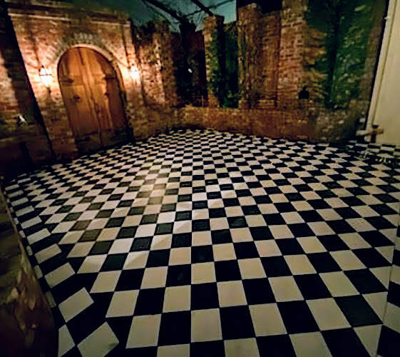 TnT Express Tiling Services in Epping